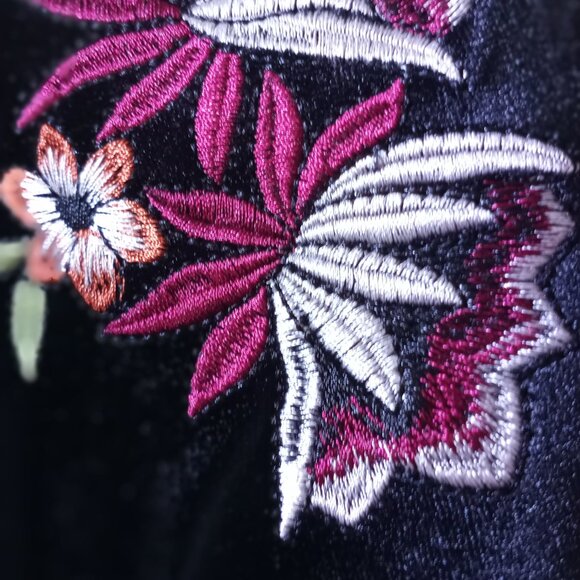 'COLLEEN LOPEZ' Poly Velvet embroidered Jacket Size M Lined EUC - Picture 4 of 16
